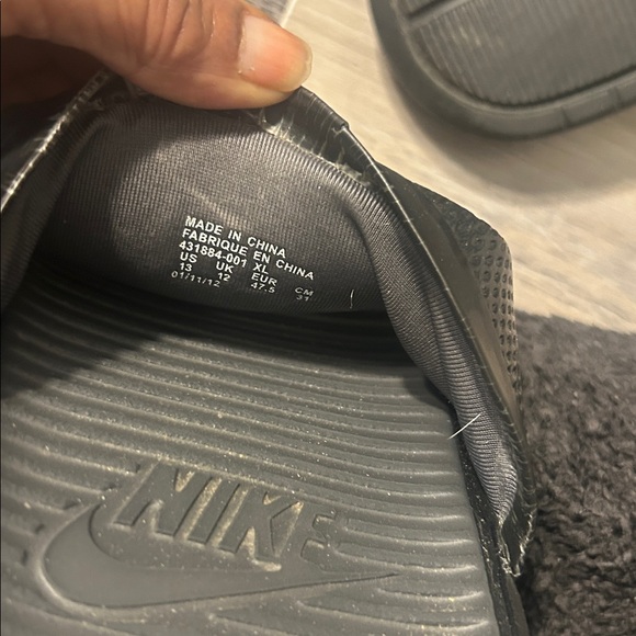 Nike Black Textured Slide Sandals - Picture 6 of 6